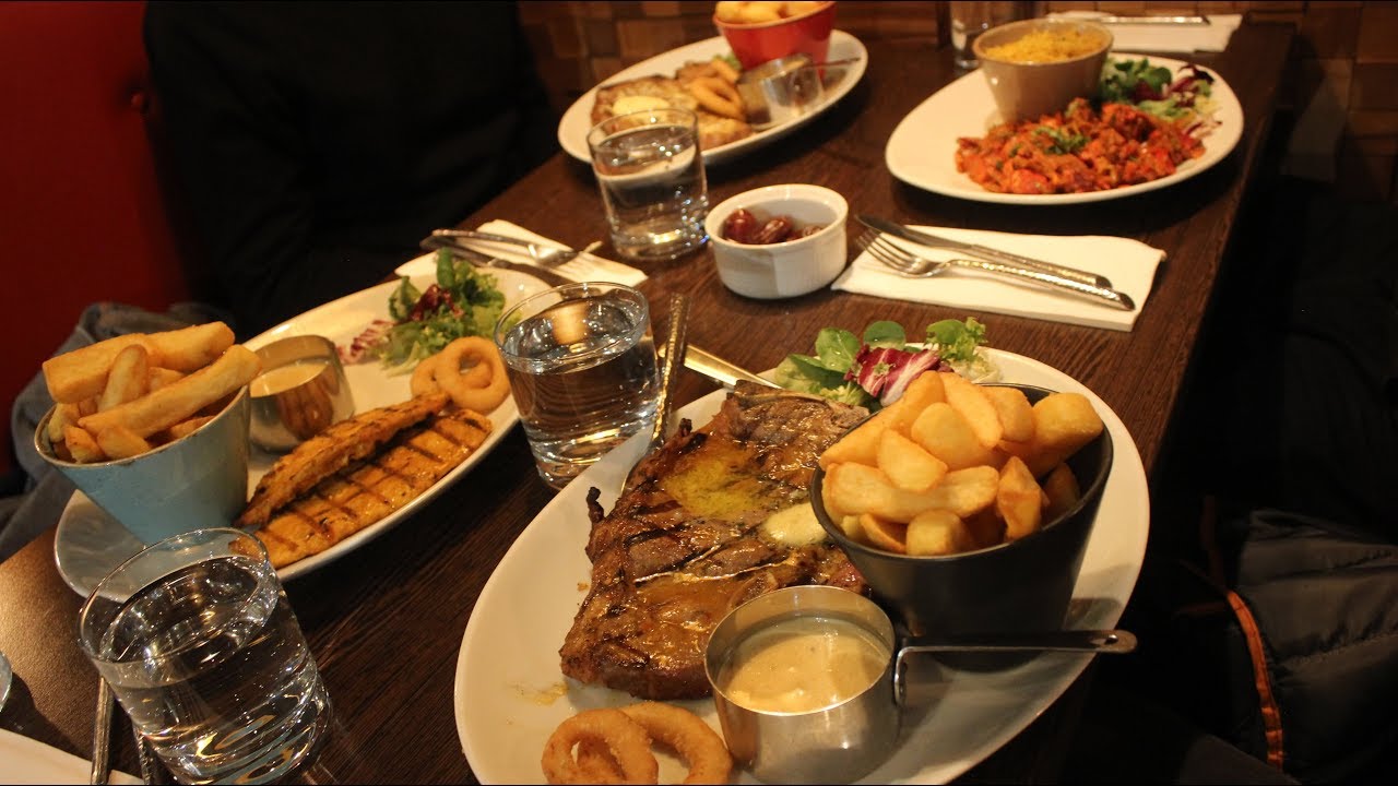 Halal Munchies EID SPECIAL (S3 EP15) - Grillz Steakhouse - Coventry Road, Birmingham