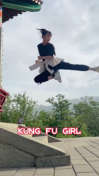 Girls practicing kung fu are really irresistible. #kungfu