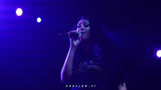 Queen Naija Performs Mama's Hand Pregnant live (subscribe)