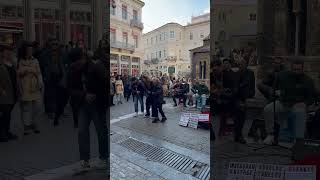 Greek street music in athens 🎶 🇬🇷