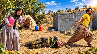 A Tumultuous Life:Will the villainous first wife succeed in destroying the land purchase agreement?‌