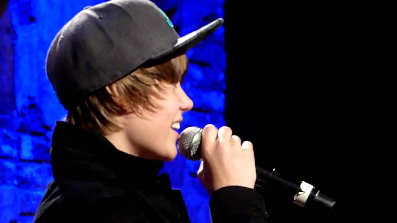 Justin Bieber - WITH YOU - Concert Privé Paris