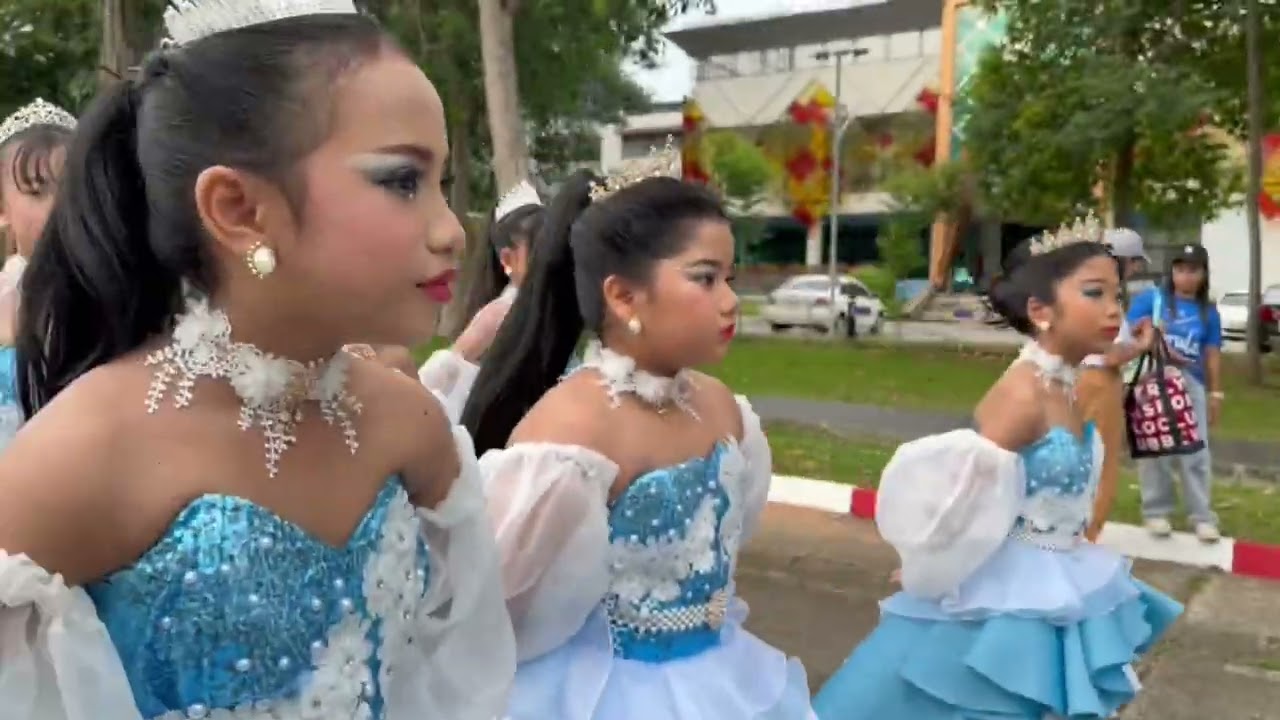 โรงเรียนสุวรรณวงศ์ : เฟื่องฟ้าเกมส์ ครั้งที 39 #กีฬาสี #ขบวนพาเหรด