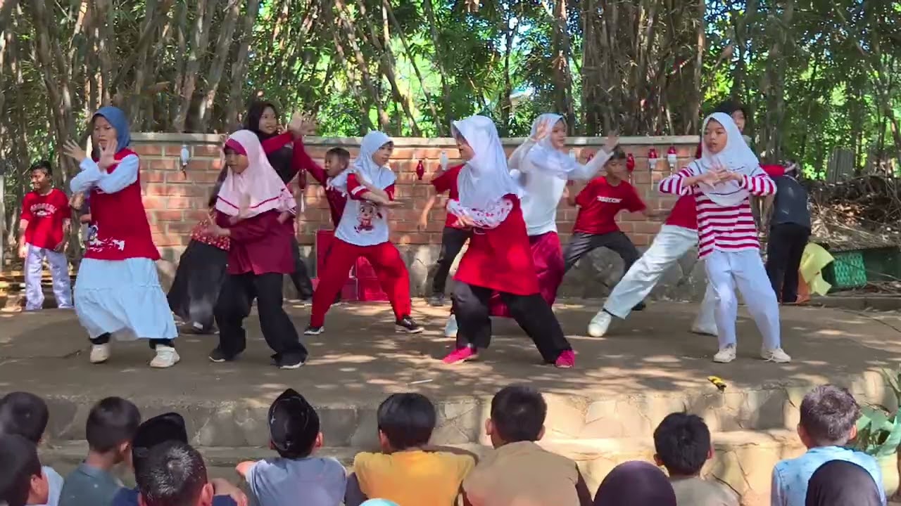 Talent Show kelas 5 || Lintas Waktu negeri Indonesia