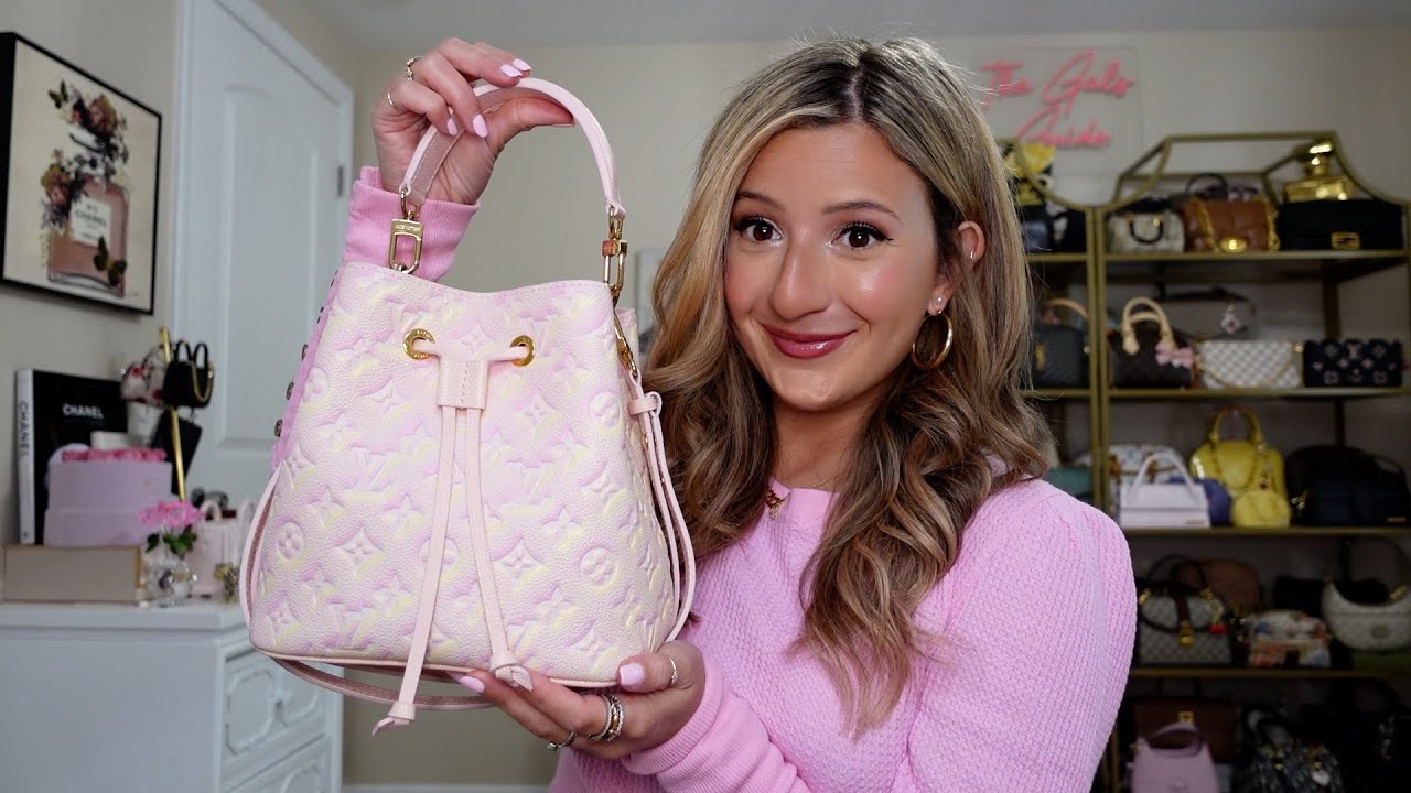 控えめナノグラムが流行りをタイムレス Louis Vuitton NeoNoe BB Louis Vuitton NeoNoe BB Handbag Review & Comparison to