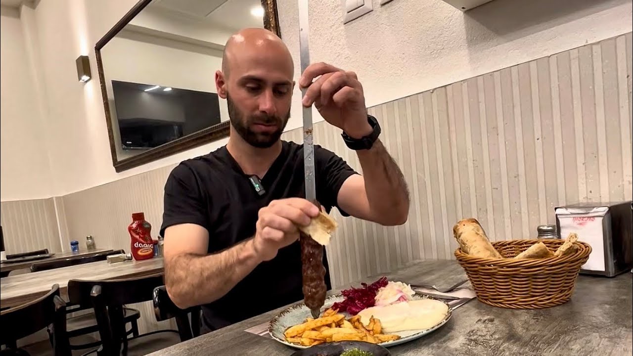 הקבב הכי טוב בשכונת התקווה והמאפייה הכי וותיקה בארץ ?