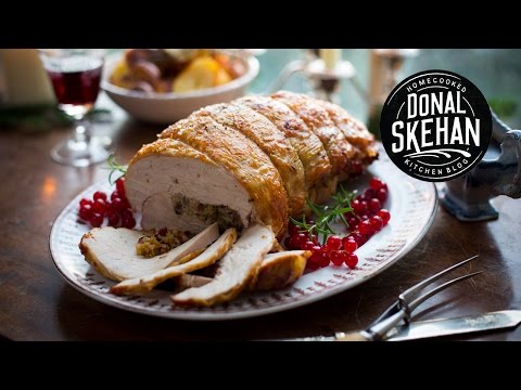 Video: Turkey Roll With Mustard And Nut Filling