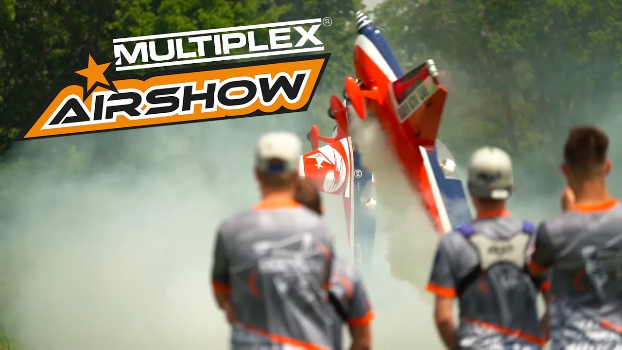 awesome oscillator Synchron Action by Baden Acro Team! | Multiplex AIRSHOW 2019