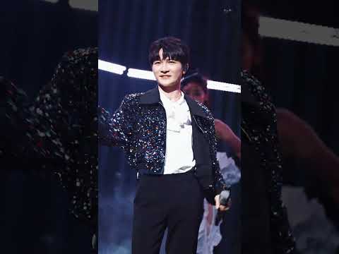 周深粵語歌《風的季節》飯拍現場版 2023.12.28 Zhou Shen MV by : PageRan