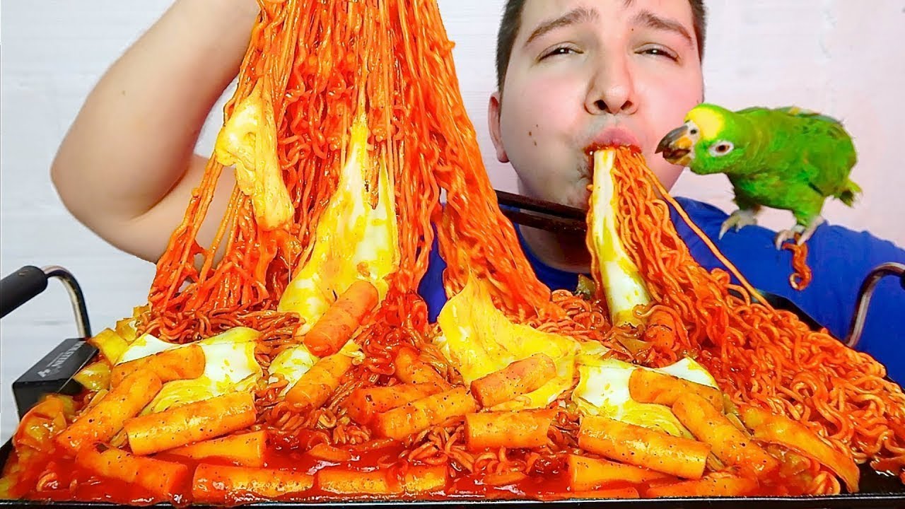 THE BEST SPICY CHEESY RICE CAKES NIKOCADO AVOCADO EVER MADE • Mukbang