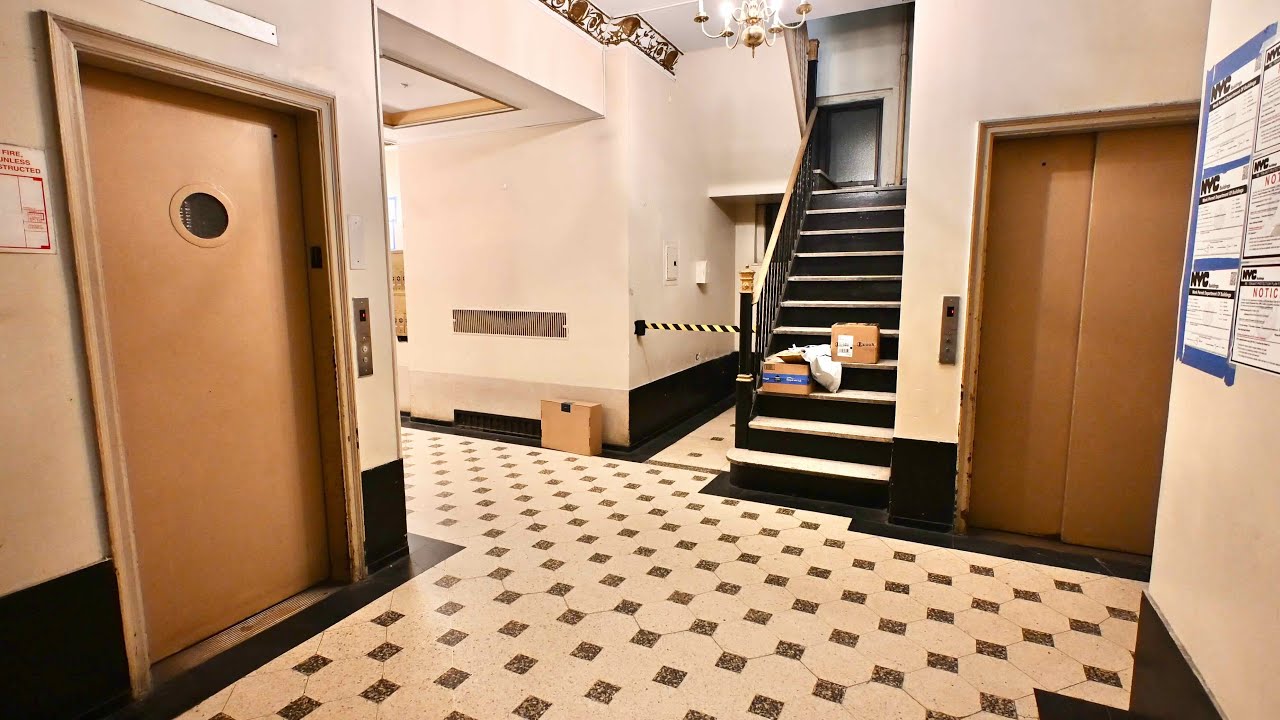 Нью-Йорк, штат Нью-Йорк: Модифицированные лифты-тележки по адресу 244 W 72nd street