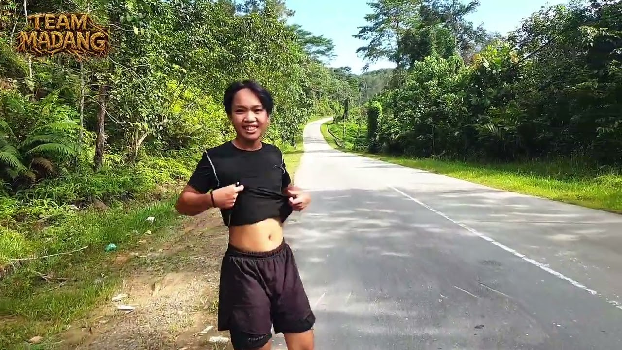 Memasang bubu ikan dan mencari kelawar di torowong, bubu di curi orang, dapat banyak kelawar.