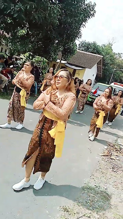 KEBAYA COKLAT KEREN ! #shortsvideo