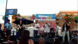 Video-Miniaturansicht von „Sonoclip feat. Fantasmas del Caribe - La Negra Tomasa - Live in Long Beach - 09 Sep 2012“