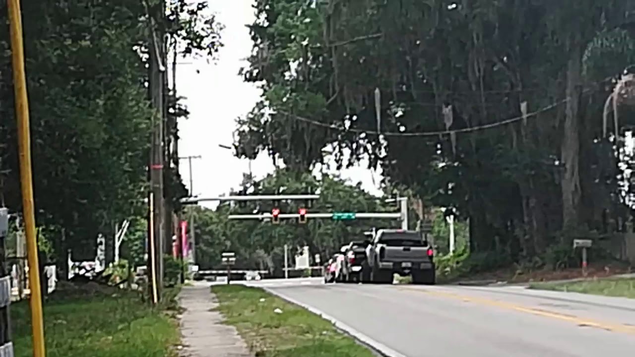 Kingsway Road Railroad Crossing, Seffner, Florida YouTube