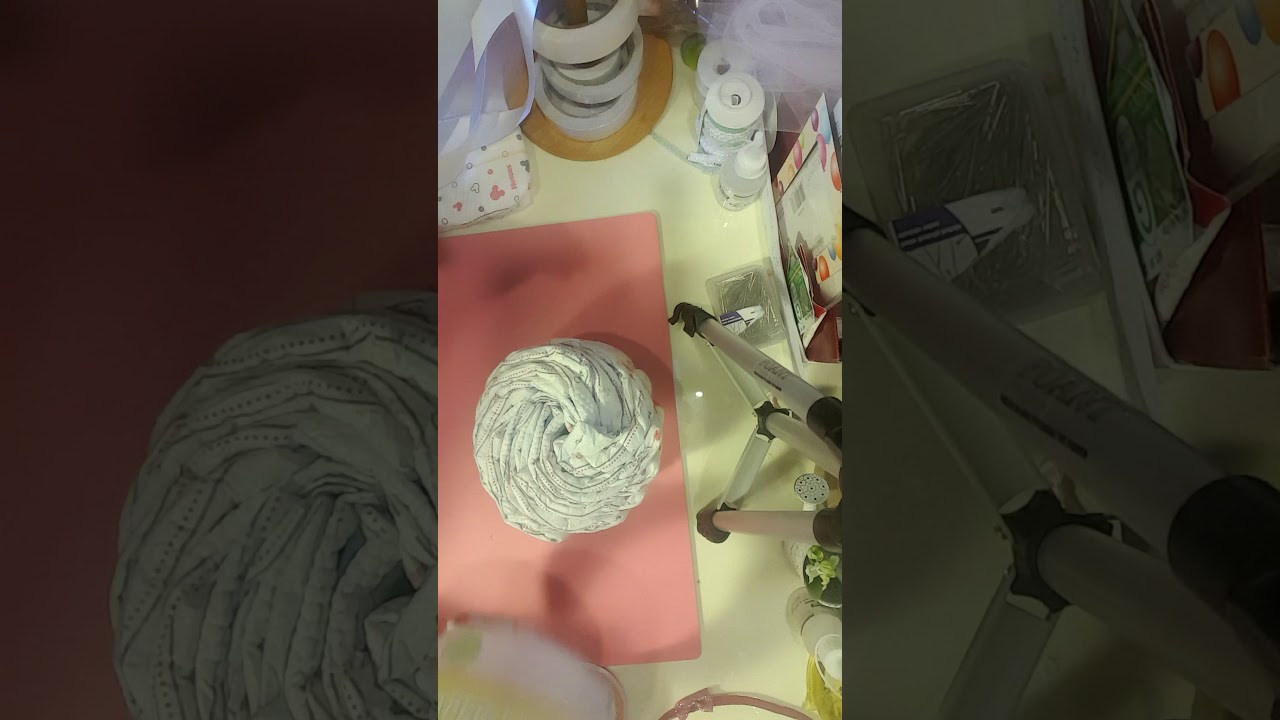 Gabriella's Baby shower diaper cake ...2 part... video phone beyonce mp3