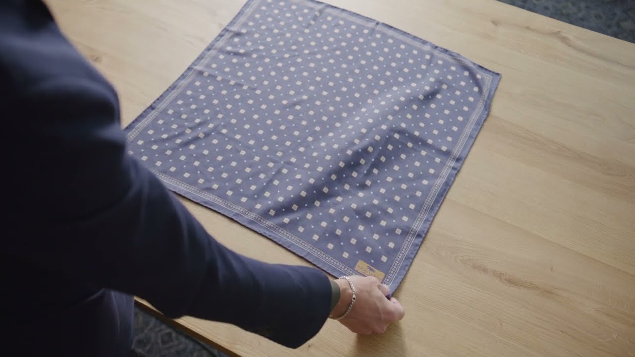 How to Wear a Neckerchief