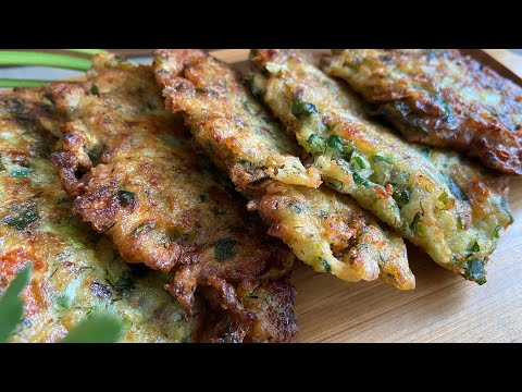 Me + Zucchini = Soulmates. These cheesy zucchini bites are a healthier zucchini fritter without sacr. 