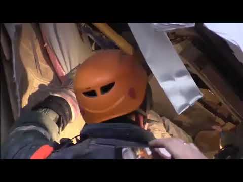 Полное видео спасения ребенка из-под завалов в Магнитогорске