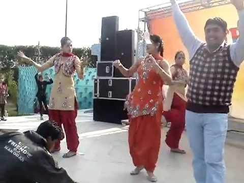 Raunchy Punjabi Wedding Dancers Paa Boli Sorneya Ve You Raunchy Punjabi Wedding Dancers Paa Boli Sorneya Ve