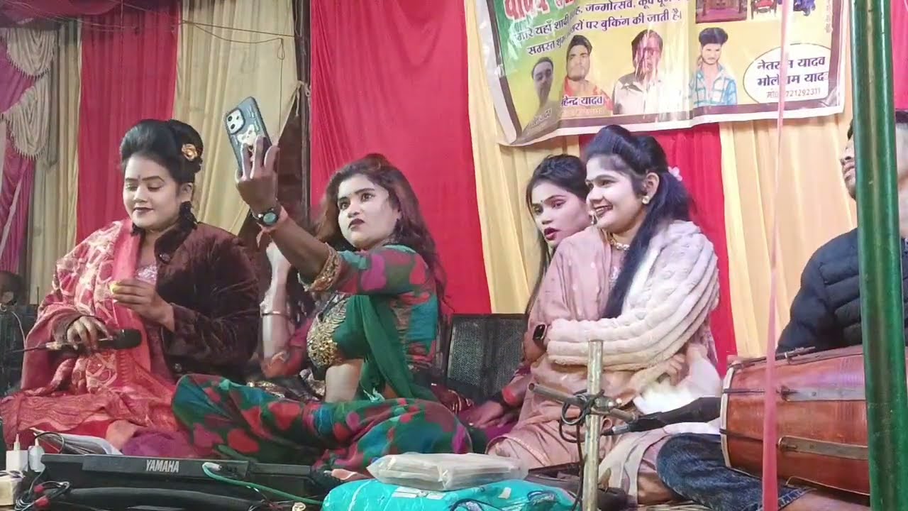 तुनक तुनक तुन तुन तना पट जो बावरी बिना रानी कुशवाहा द्वारा बुंदेली सुपरहिट लोकगीत