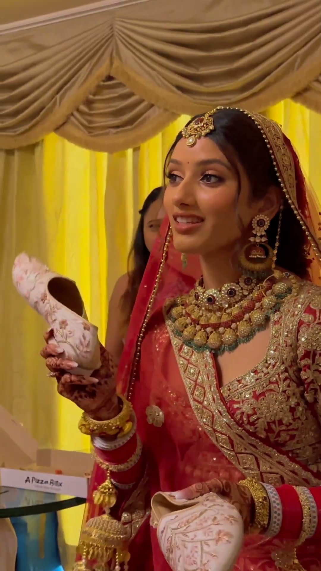 Phero se Pehle Dulhan ne Khaya Pizza ? #neetubisht #lakhneet #wedding #shorts #trending
