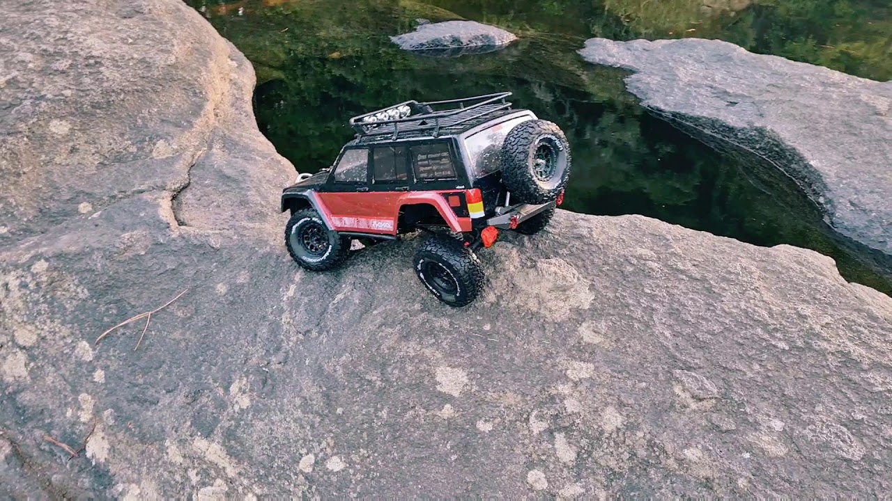 SCX10 ii kit and SCX10 ii rtr - YouTube