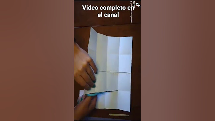 Mini libreta con cierre con una hoja de papel