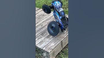 Traxxas Maxx on 6s is CRAZY