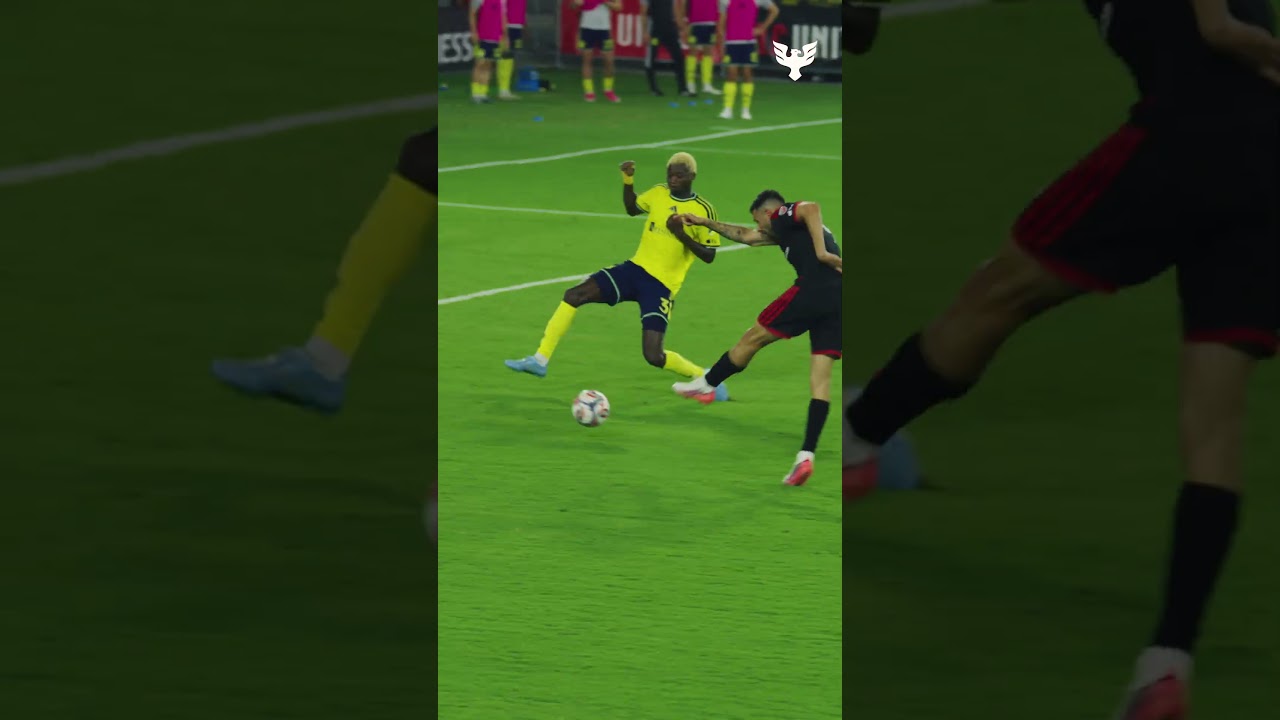 LOUIS CREATES & TAI FINISHES 🤯  #dcunited #mls #soccer #goal #assist #taibaribo #louismuteanu