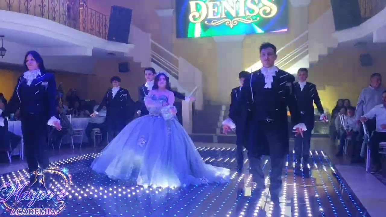 ENTRADA CON ANDI XV AÑOS 