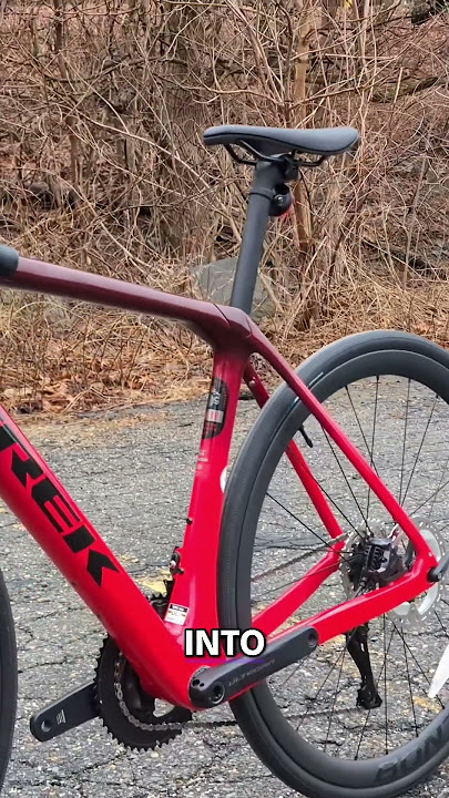 Trek Domane SL7: Comfortable Road Bike Features & Weight! #shorts