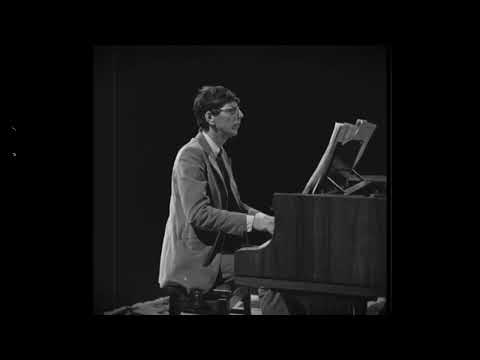 Видео: Erik Satie - Gymnopédie No. 1, 2, 3 (Reinbert de Leeuw) | Live Performance - 1982