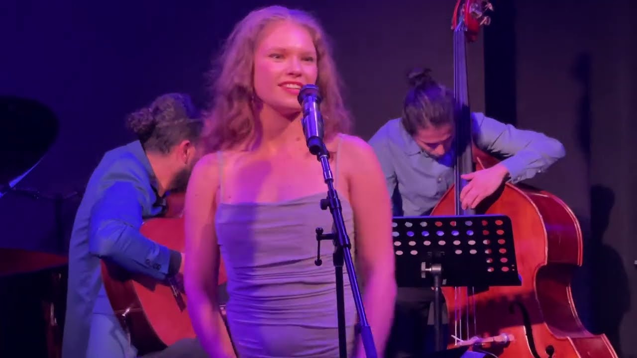 Valentina Shelton Live, 