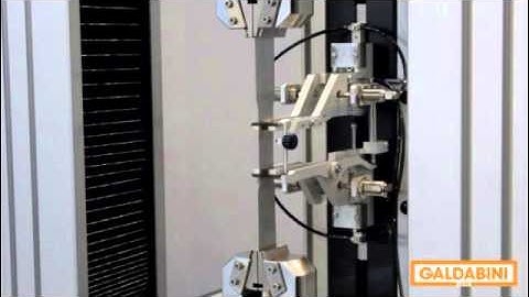 Demonstration of an Automatic Balanced Extensometer on Plastics