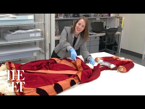 Video: Costume Institute Feirer Innflytelsen Fra Teknologi På Mote