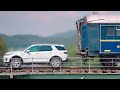 Land rover discovery pulls 100ton train