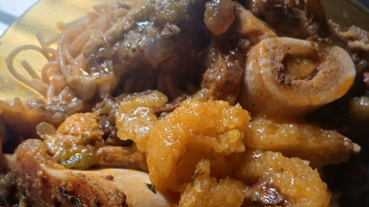 Meu almoço- carne com macarrão