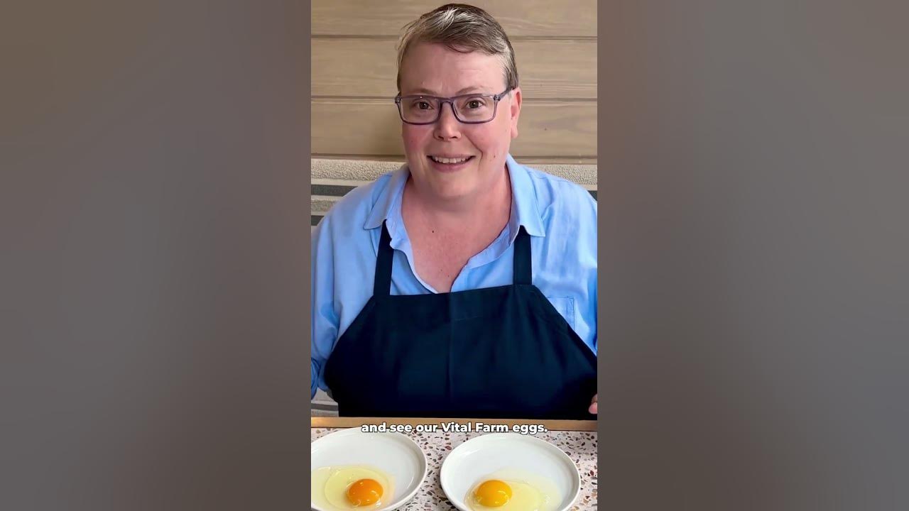 Comparing egg quality at heb vital farm eggs vs regular eggs youtube