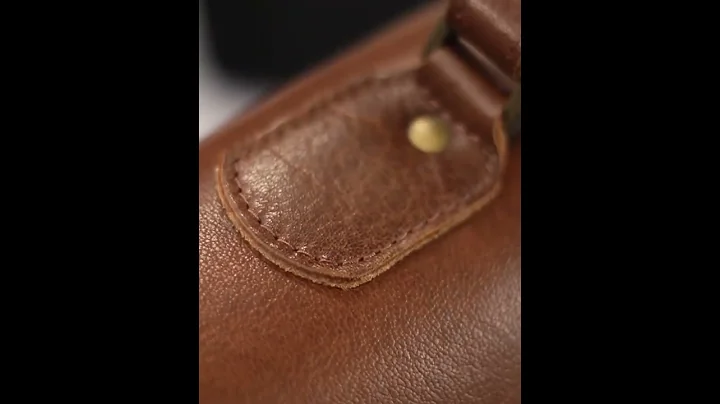 Cloewood Men's Ryder Reserve Bison Leather Briefcase