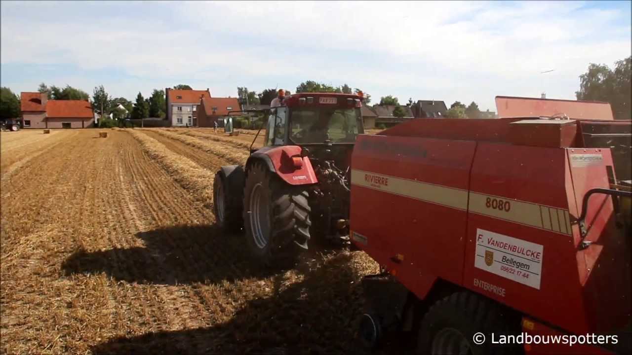 Case IH CVX 170 met Rivierre 8080 stro persen 2013 - Vandenbulcke uit Bellegem