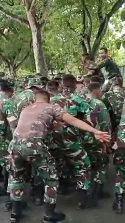 salam dari kami yel yel