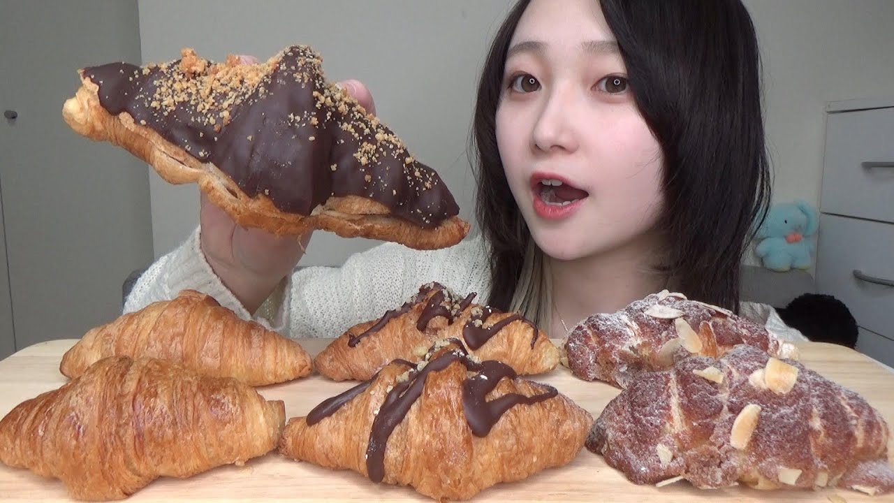 【モッパン】特大クロワッサンとクロワッサンアソートを大食いしてみた。