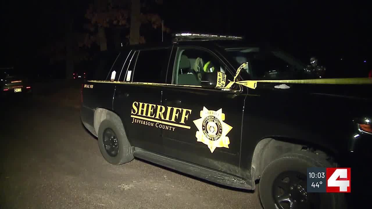 Jefferson County deputy and suspect injured during traffic stop - YouTube