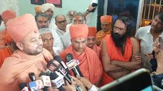 Finally, Dispute Between Morari Bapu And Swrayan Sadhus Resolved Tv9