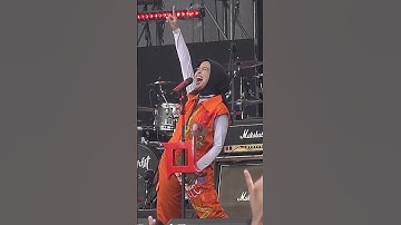 Thumbnail of Tantri Kotak Yang Selalu Energyk#shorts #kotak #tantri #vokalis #rockers #musisi #viral #trending