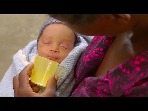 Expressing and Storing Breastmilk (Swahili) - Breastfeeding Series