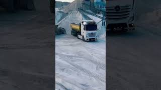 Biz Yıkılmayız