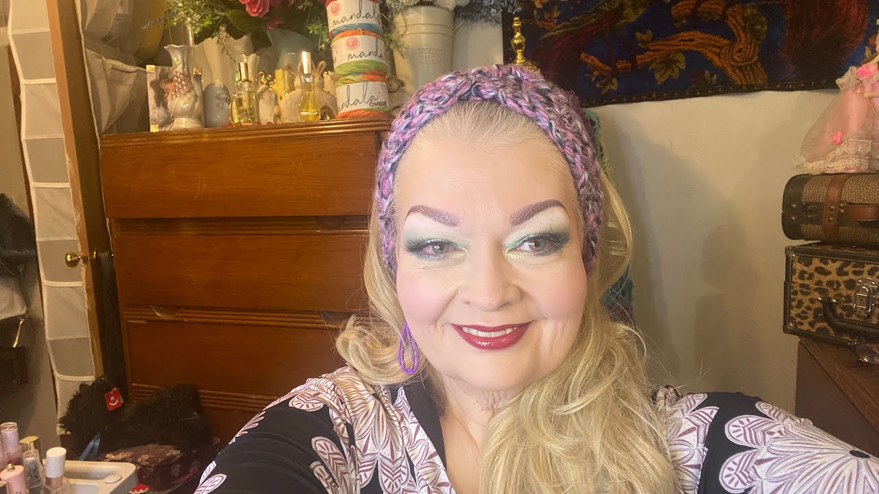 A highly questionable palette . - YouTube