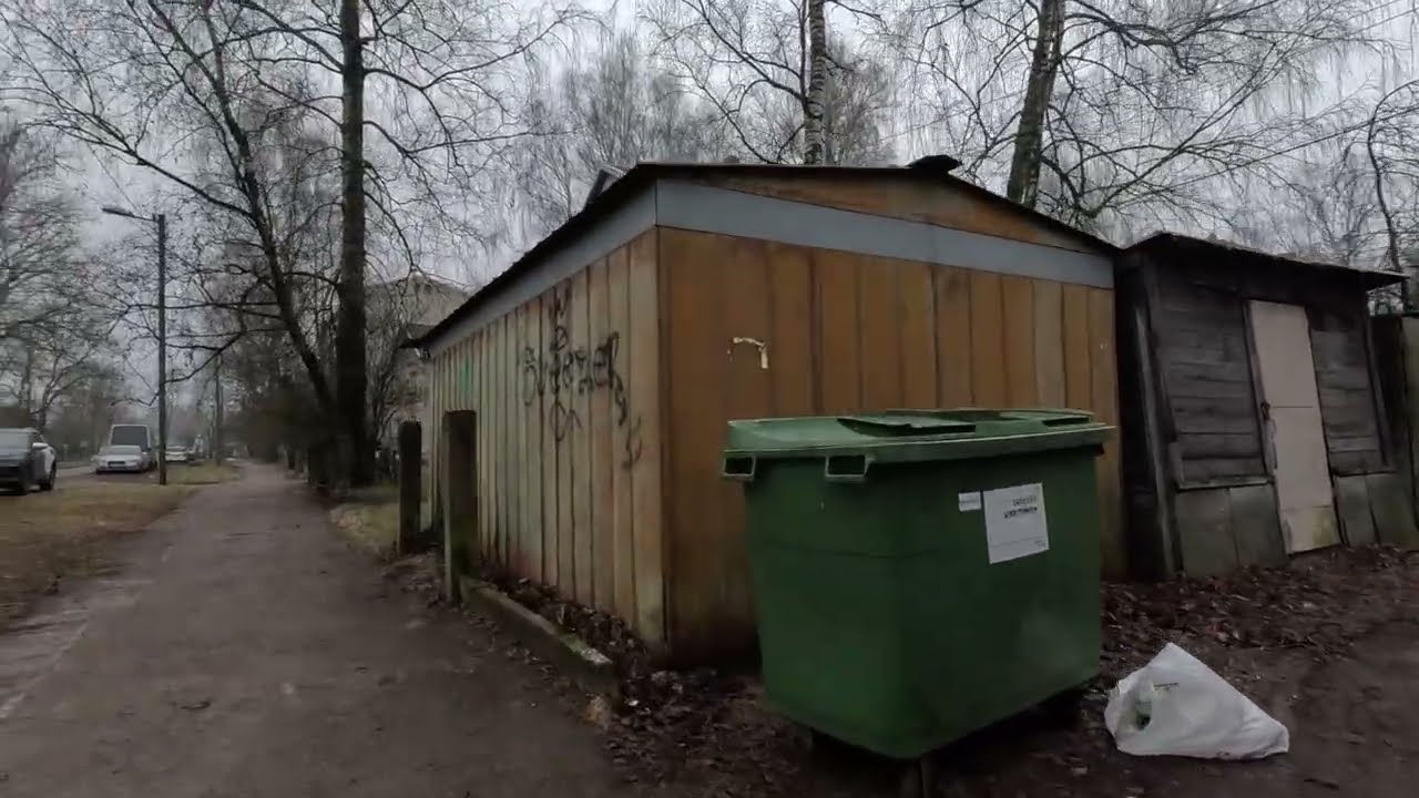 Pastaiga 17 dec tr city sounds walking Dynamic 4K camera